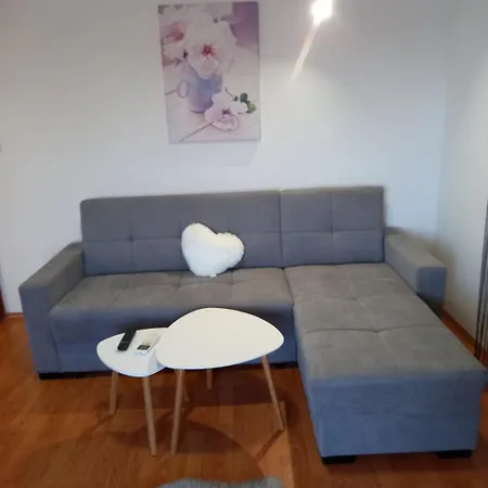 Apartman In With Sea View, Terrace, Air Conditioning, Wi-fi Kampor