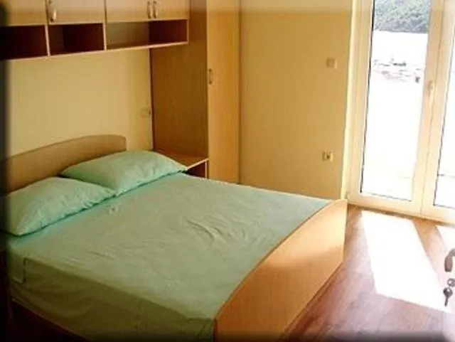 In With Sea View, Terrace, Air Conditioning, Wi-fi Apartman