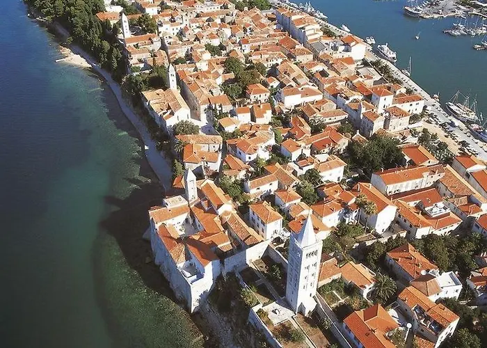 Apartman In With Sea View, Terrace, Air Conditioning, Wi-fi *