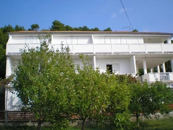 Apartman In With Sea View, Terrace, Air Conditioning, Wi-fi