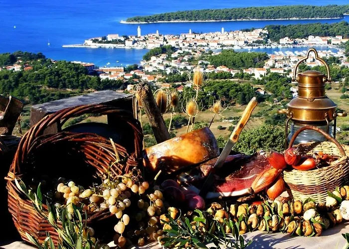 In With Sea View, Terrace, Air Conditioning, Wi-fi Apartman
