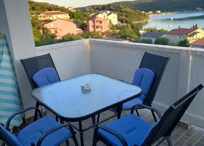 In With Sea View, Terrace, Air Conditioning, Wi-fi * Kampor
