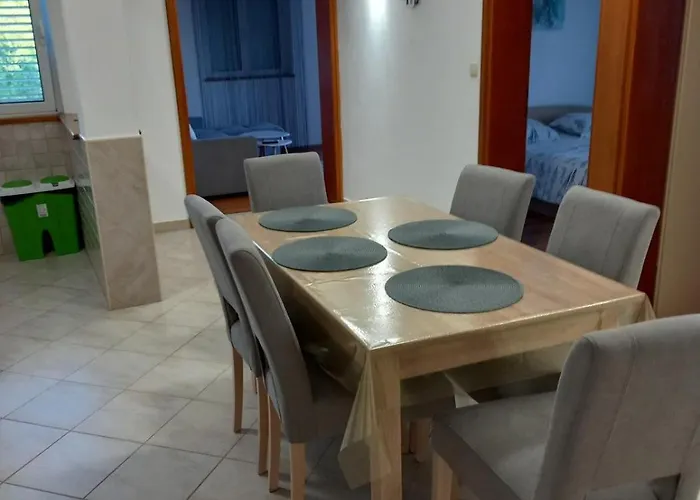 In With Sea View, Terrace, Air Conditioning, Wi-fi