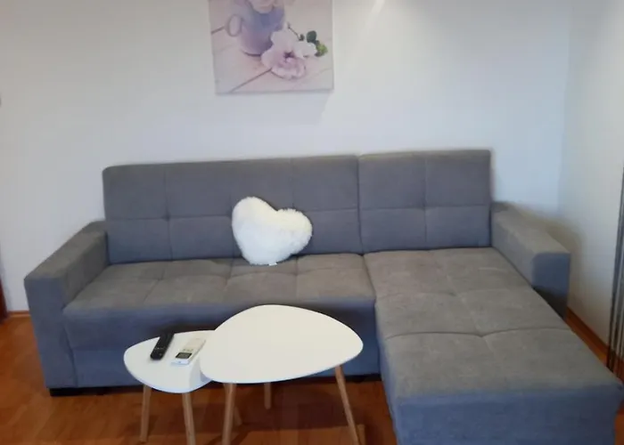 Apartman In With Sea View, Terrace, Air Conditioning, Wi-fi Kampor
