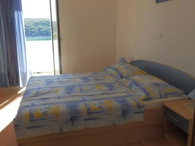 In With Sea View, Terrace, Air Conditioning, Wi-fi Apartman Kampor