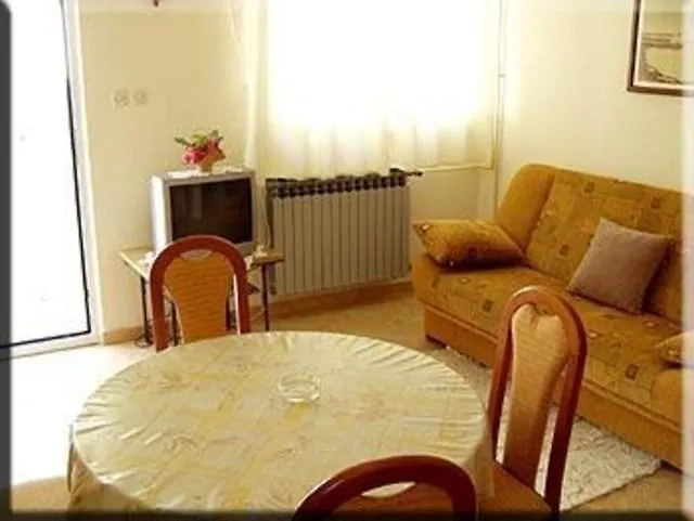 Apartman In With Sea View, Terrace, Air Conditioning, Wi-fi