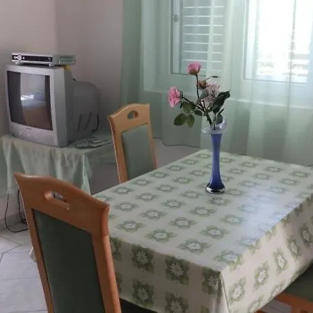 In With Sea View, Terrace, Air Conditioning, Wi-fi Appartement