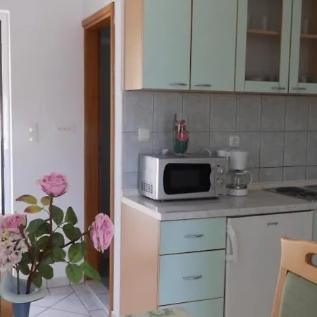 Apartment In With Sea View, Terrace, Air Conditioning, Wi-fi *