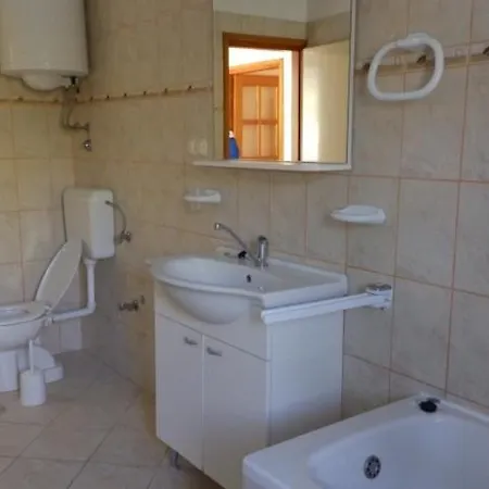 Apartment In With Sea View, Terrace, Air Conditioning, Wi-fi