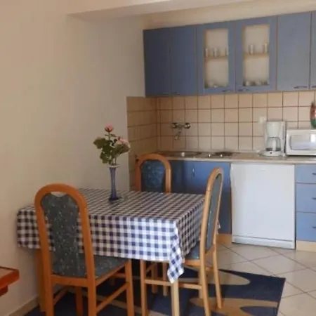 Apartment In With Sea View, Terrace, Air Conditioning, Wi-fi