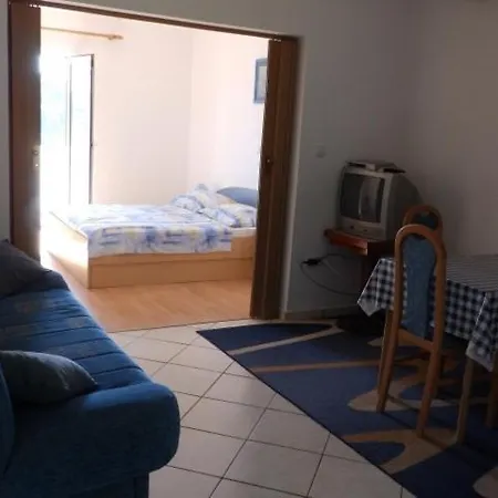 Apartment In With Sea View, Terrace, Air Conditioning, Wi-fi