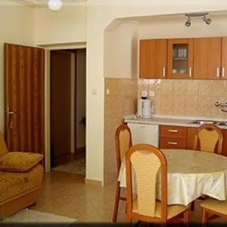 アパート In With Sea View, Terrace, Air Conditioning, Wi-fi *