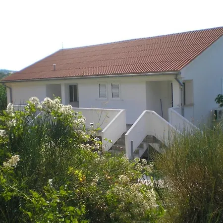 In With Sea View, Terrace, Air Conditioning, Wi-fi Appartement Kampor