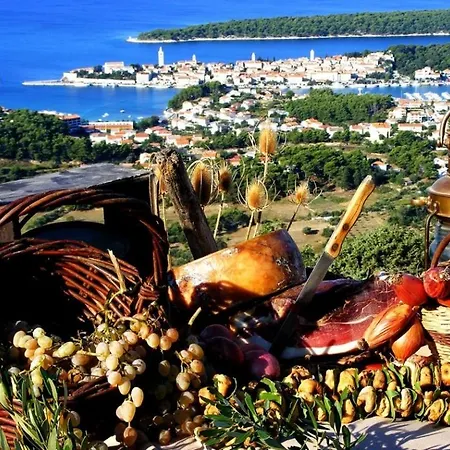 In With Sea View, Terrace, Air Conditioning, Wi-fi Appartement