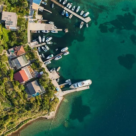 アパート In With Sea View, Terrace, Air Conditioning, Wi-fi