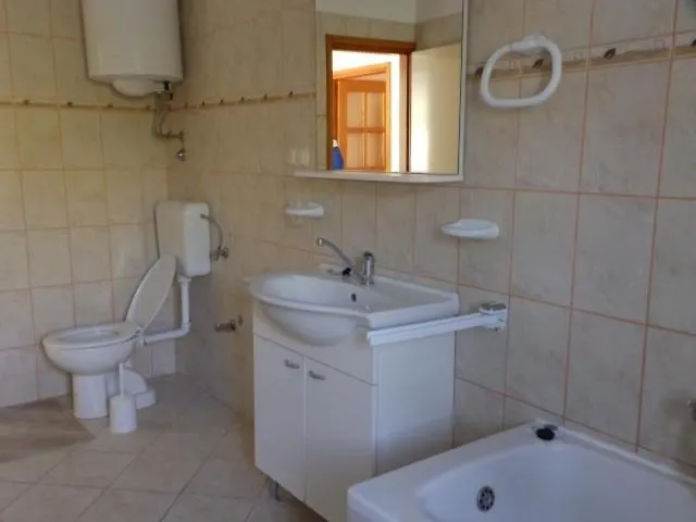 Appartement In With Sea View, Terrace, Air Conditioning, Wi-fi